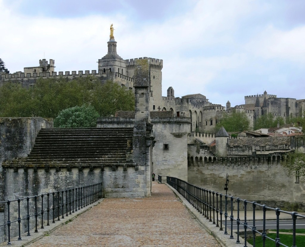 Pont d'Avignon (Avignon bridge) 