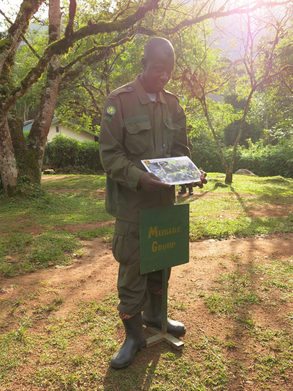 Obed giving instruction 